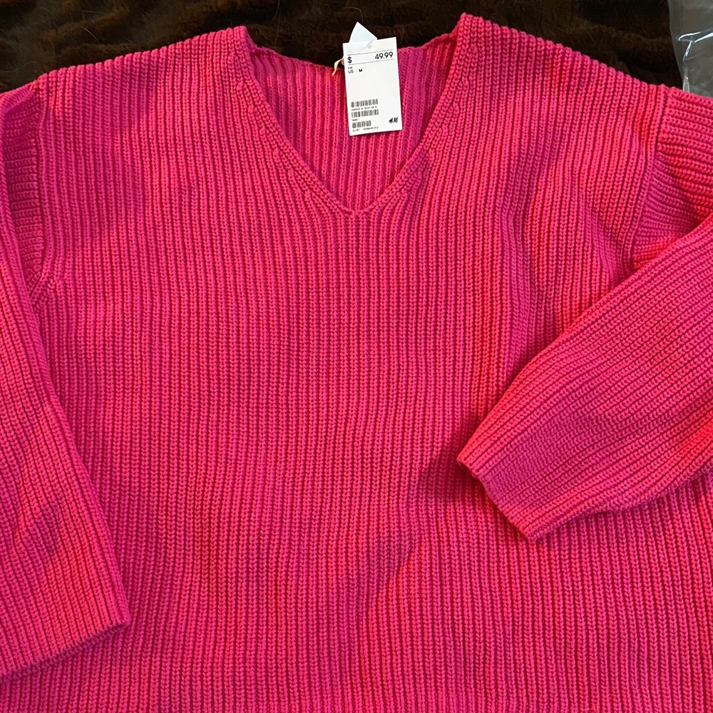 H&M V neck bright pink sweater